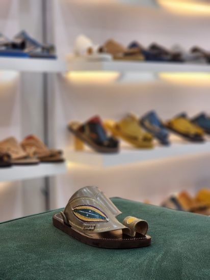 صورة زبيري وطني مطرز مديل م59